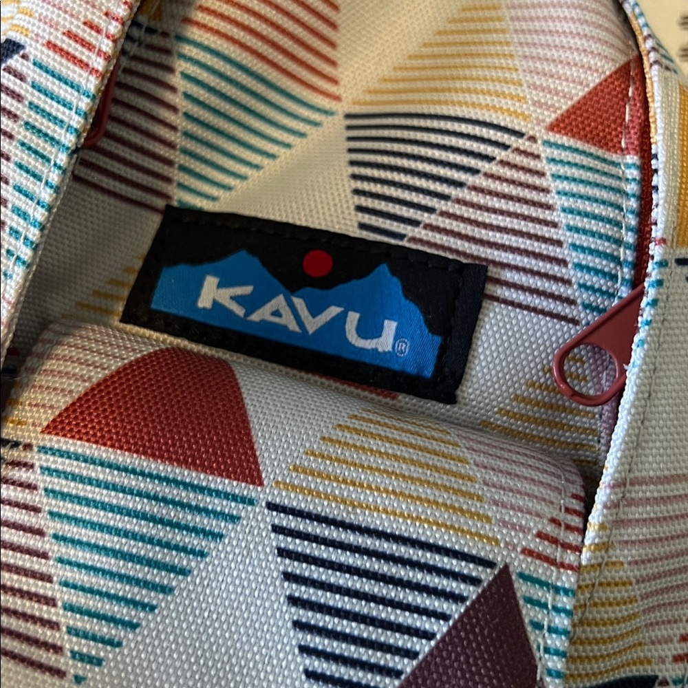 Kavu Multicolor Geometric Rope Bag - Picture 5 of 9